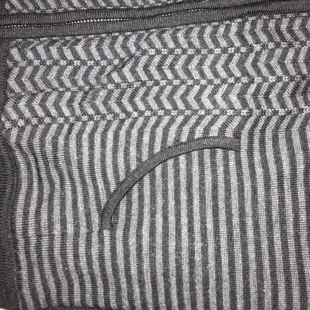 Sunice Patterned Windstopper Zip Cardigan - image 5